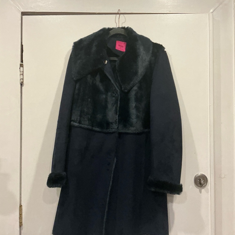 Save The Queen Navy Trench Coat with Faux-Fur Collar